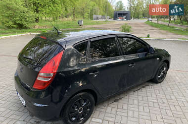 Хэтчбек Hyundai i30 2007 в 