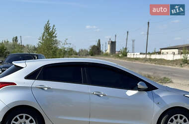 Хетчбек Hyundai i30 2012 в 