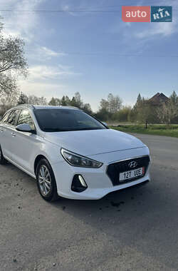 Универсал Hyundai i30 2018 в Калуше