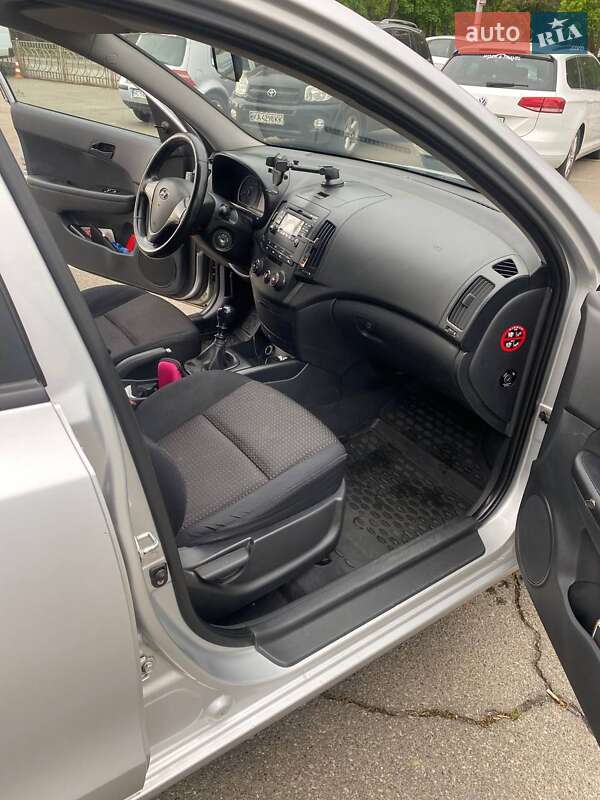 Універсал Hyundai i30 2008 в Києві