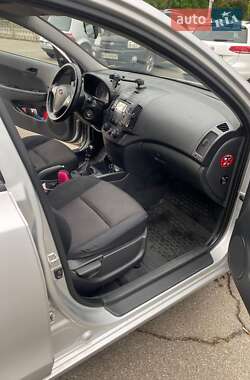 Универсал Hyundai i30 2008 в 