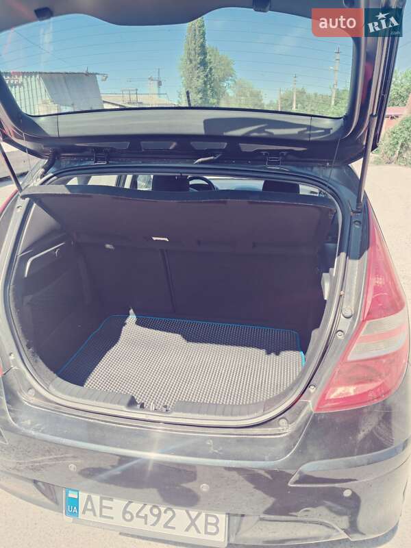 Хэтчбек Hyundai i30 2011 в Днепре