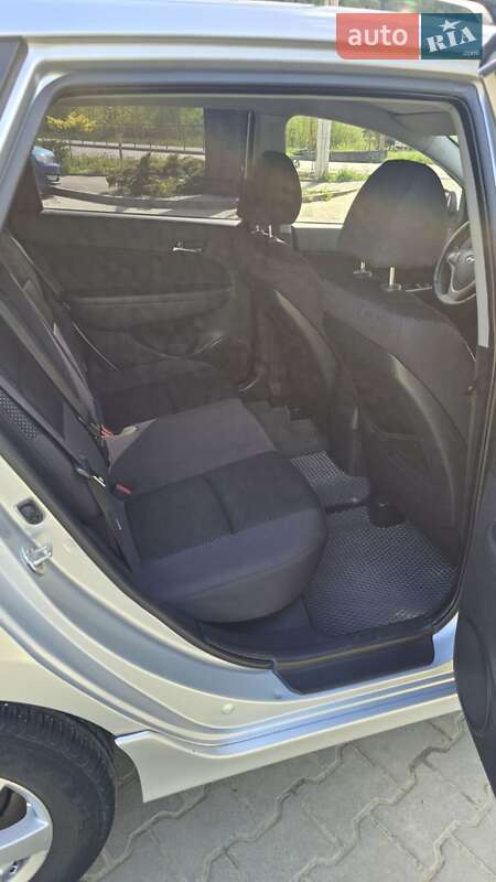 Універсал Hyundai i30 2012 в Яремчі