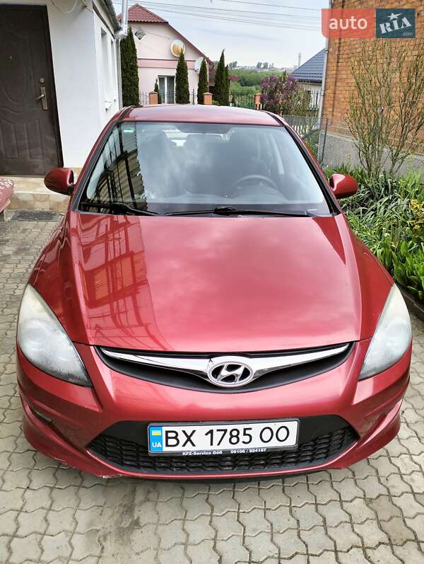 Хэтчбек Hyundai i30 2011 в Хмельницком