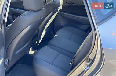 Хэтчбек Hyundai i30 2010 в 