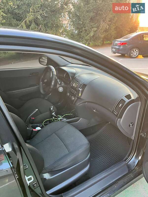 Хетчбек Hyundai i30 2010 в Маньківці