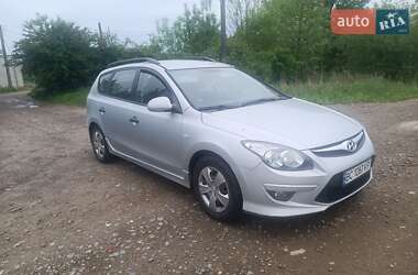Універсал Hyundai i30 2011 в Стрию