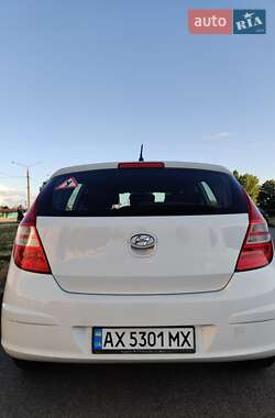 Хэтчбек Hyundai i30 2008 в 