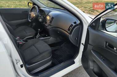 Хэтчбек Hyundai i30 2008 в 