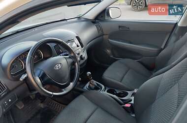 Хэтчбек Hyundai i30 2008 в 