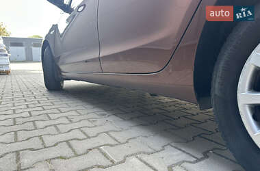 Хэтчбек Hyundai i30 2013 в 