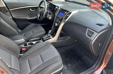 Хэтчбек Hyundai i30 2013 в 