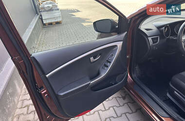 Хэтчбек Hyundai i30 2013 в 