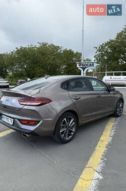 Хетчбек Hyundai i30 2022 в 
