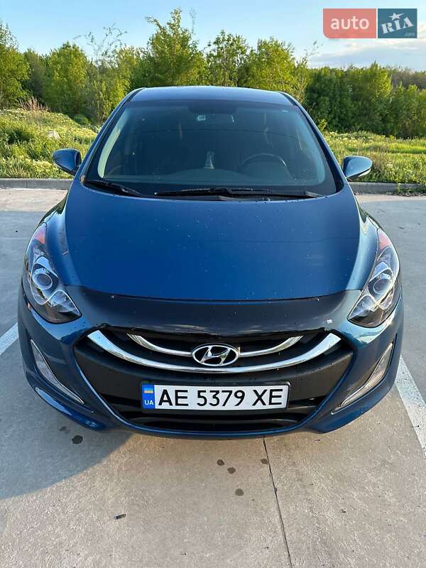 Хетчбек Hyundai i30 2014 в Синельниковому