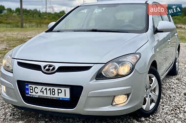 Хэтчбек Hyundai i30 2009 в 