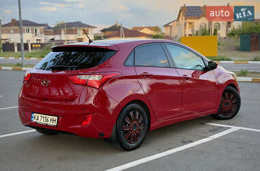 Хэтчбек Hyundai i30 2013 в 