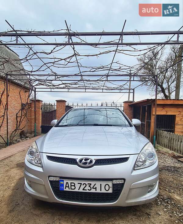 Хэтчбек Hyundai i30 2007 в Вороновице