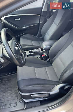 Хетчбек Hyundai i30 2014 в 