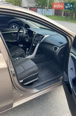 Хетчбек Hyundai i30 2014 в 