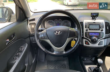 Универсал Hyundai i30 2009 в 