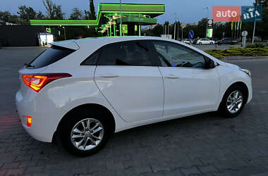 Хетчбек Hyundai i30 2013 в 
