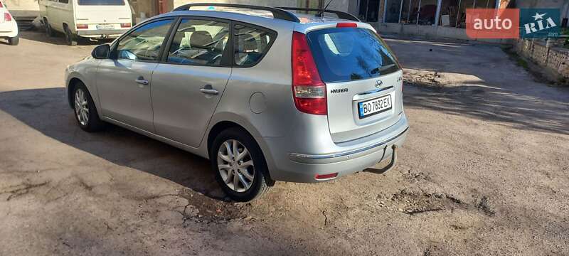 Универсал Hyundai i30 2008 в Тернополе