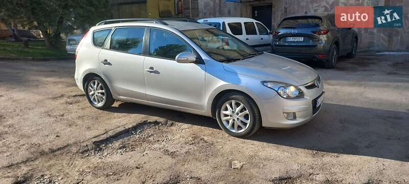 Универсал Hyundai i30 2008 в Тернополе