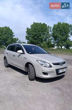 Универсал Hyundai i30 2010 в Черкассах