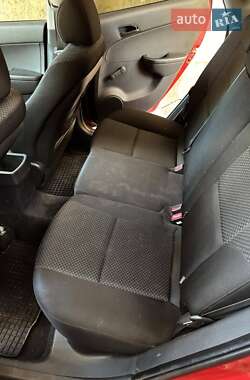 Хэтчбек Hyundai i30 2009 в 