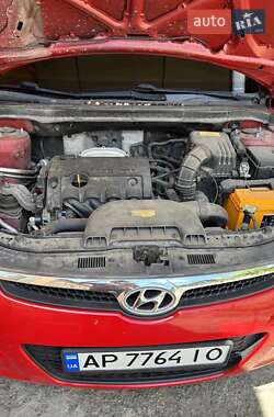 Хэтчбек Hyundai i30 2009 в 