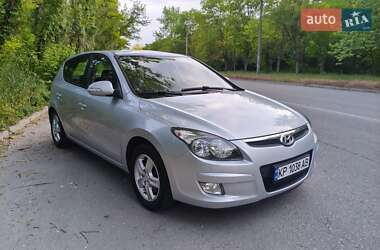 Хэтчбек Hyundai i30 2008 в Запорожье