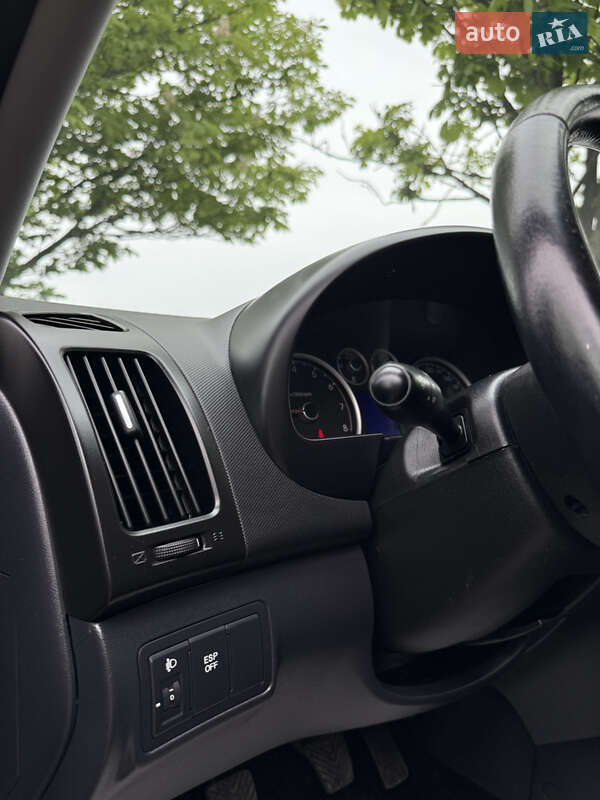 Хэтчбек Hyundai i30 2009 в Бурштыне