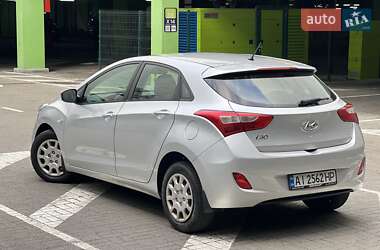 Хэтчбек Hyundai i30 2014 в 