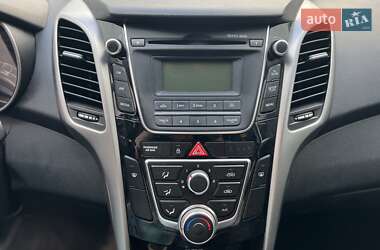 Хэтчбек Hyundai i30 2014 в 