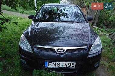 Хетчбек Hyundai i30 2009 в Тальному