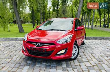 Хэтчбек Hyundai i30 2013 в Харькове