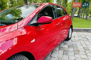 Хетчбек Hyundai i30 2013 в 