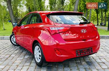 Хетчбек Hyundai i30 2013 в 