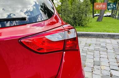 Хетчбек Hyundai i30 2013 в 