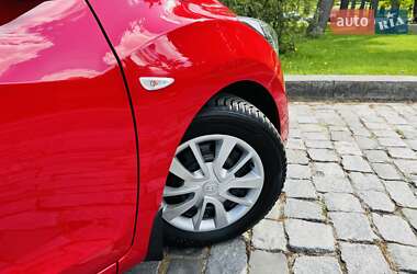 Хетчбек Hyundai i30 2013 в 