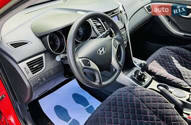 Хетчбек Hyundai i30 2013 в 