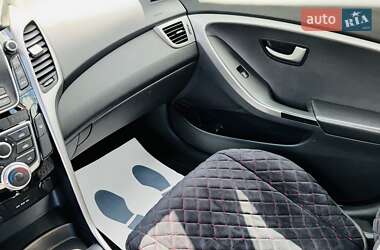 Хетчбек Hyundai i30 2013 в 