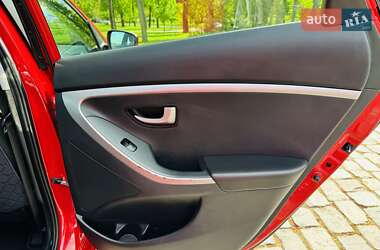 Хетчбек Hyundai i30 2013 в 