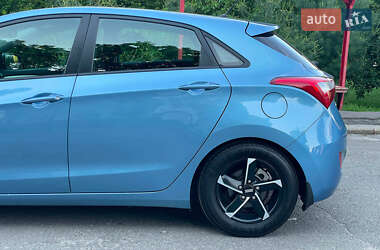 Хетчбек Hyundai i30 2013 в 