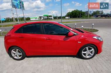 Хетчбек Hyundai i30 2013 в Дніпрі