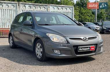 Хэтчбек Hyundai i30 2008 в 