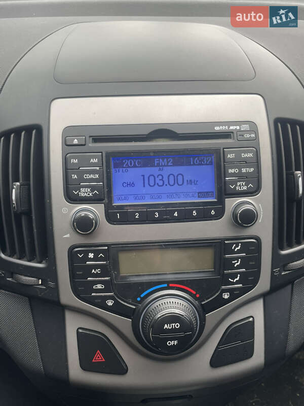 Универсал Hyundai i30 2009 в Корце фото 3 Универсал Hyundai i30 2009 в Корце