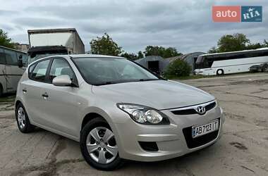 Хэтчбек Hyundai i30 2009 в 