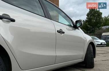 Хэтчбек Hyundai i30 2009 в 